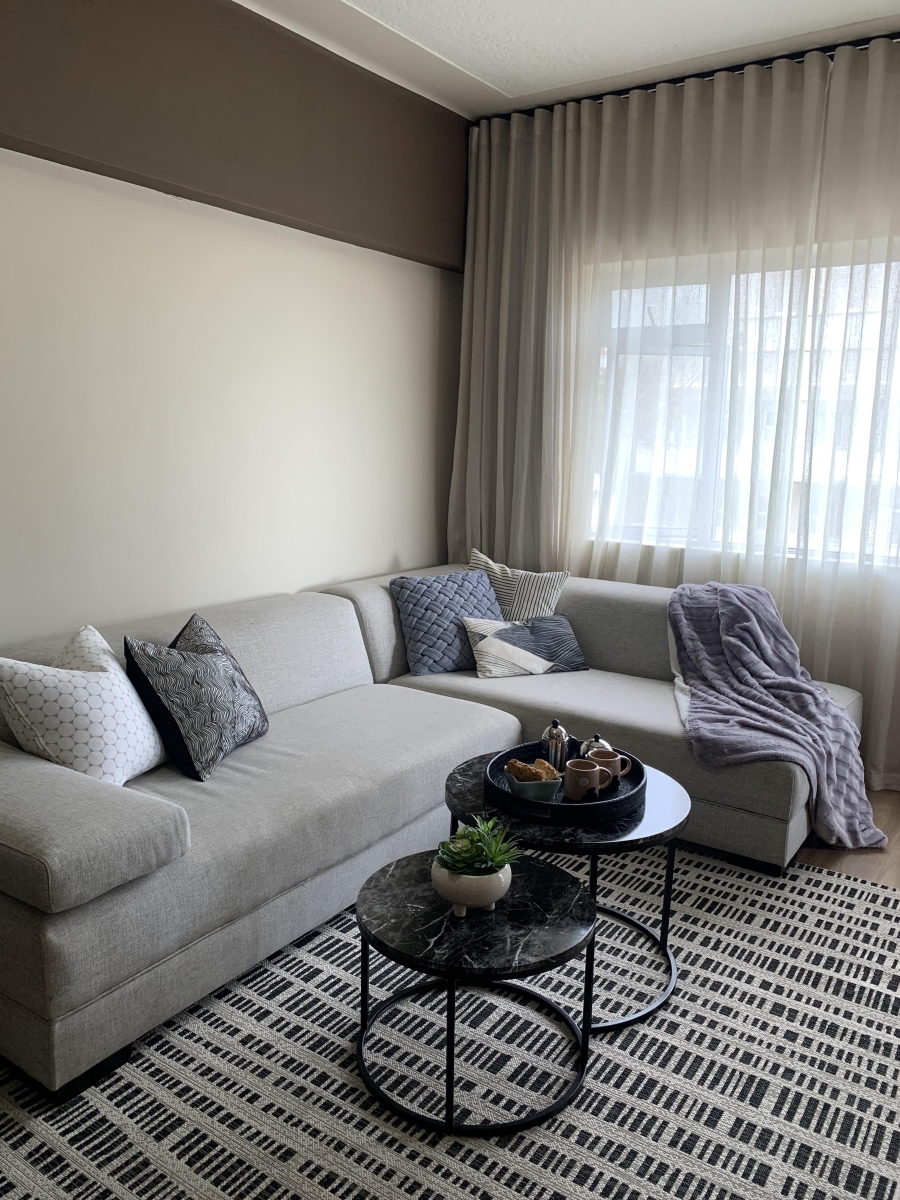 To Let 3 Bedroom Property for Rent in Sea Point Western Cape